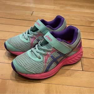 ASICS Size 12 kid Jolt 2 running shoe Velcro closure